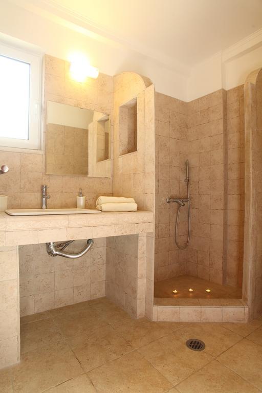 Sunset View Studios Exanthia Room photo